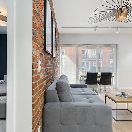 Totu Rajska 8 Old Town