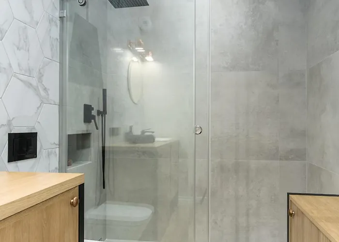 Totu Rajska 8 Old Town Apartman *